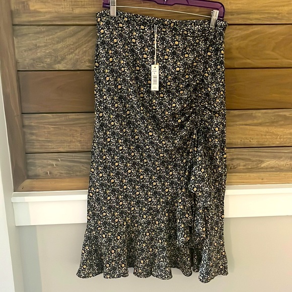 Max Studio Dresses & Skirts - New! max studio, midi skirt